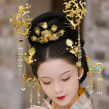 Златна Диадема за коса Императрица Китайското традиционно произведение на изкуството, Ръчно изработени Пръчки за цветя за жени Сватбен аксесоар LYZ